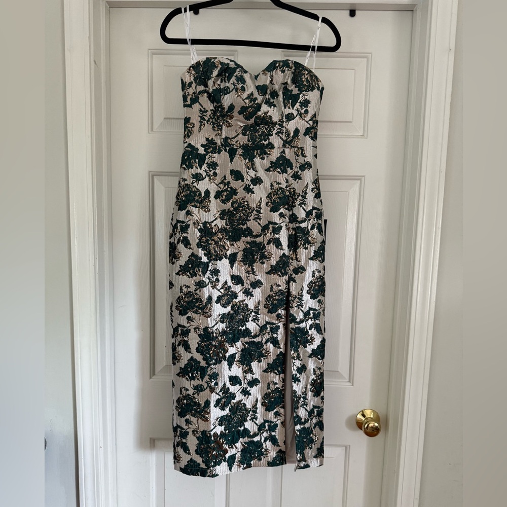 Lulu's Green and White Floral Midi Dress